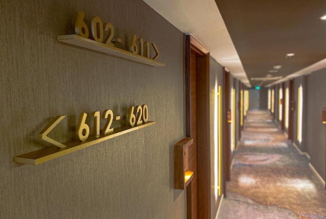 Js Luwansa Hotel & Convention Center Jacarta Exterior foto